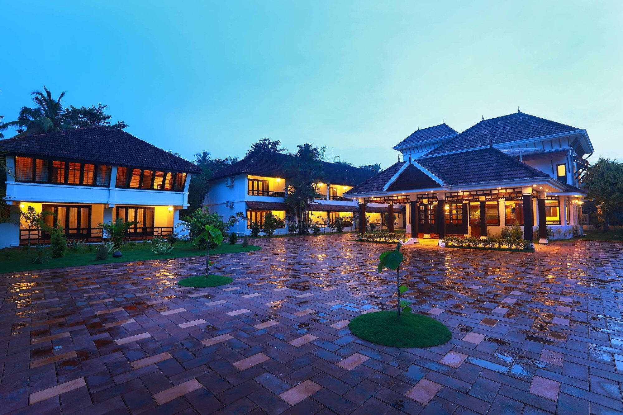 Nihara Resort And Spa Kochi Exterior photo