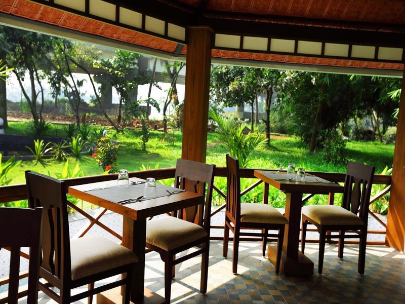 Nihara Resort And Spa Kochi Exterior photo